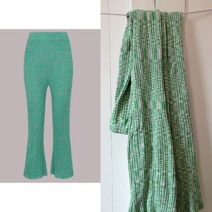 Stretchy, soft, wide rib knit Twik pants